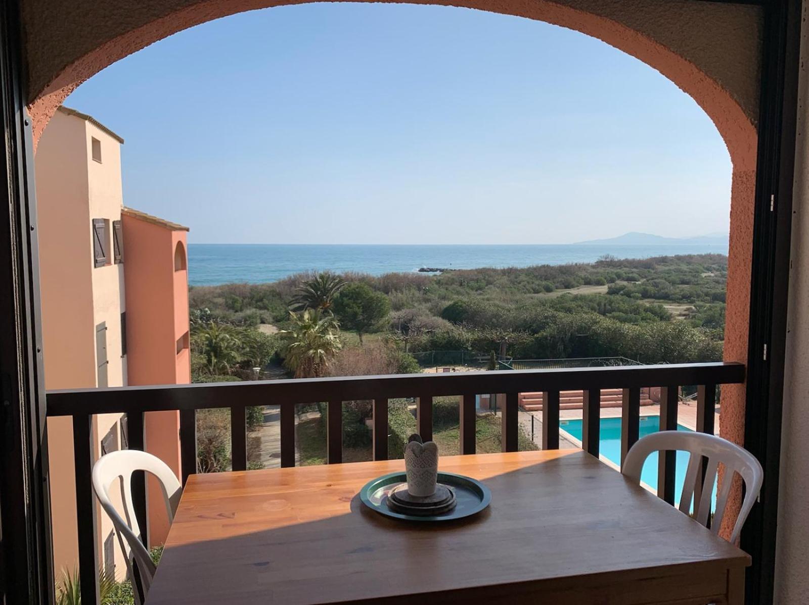 Tropique : Appart Vue Mer Et Piscine Saint-Cyprien  Esterno foto